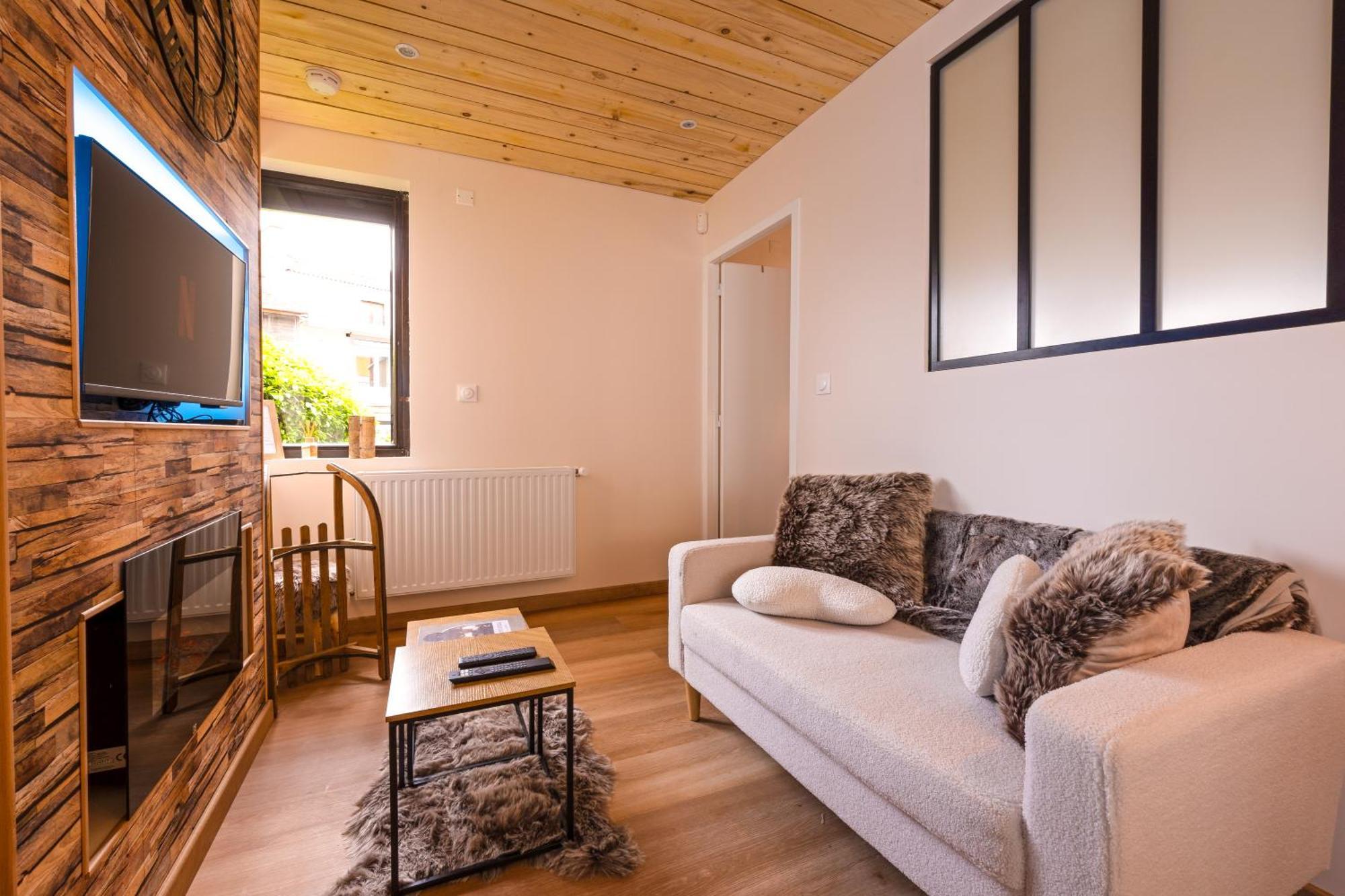 Suite Chalet K - Hyper Centre- Gare Saint-Chamond Eksteriør bilde